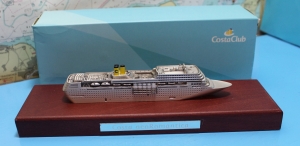 Cruise ship "Costa neoRomantica" Classica-class (1 p.) IT 2012 in ca. 1:1400